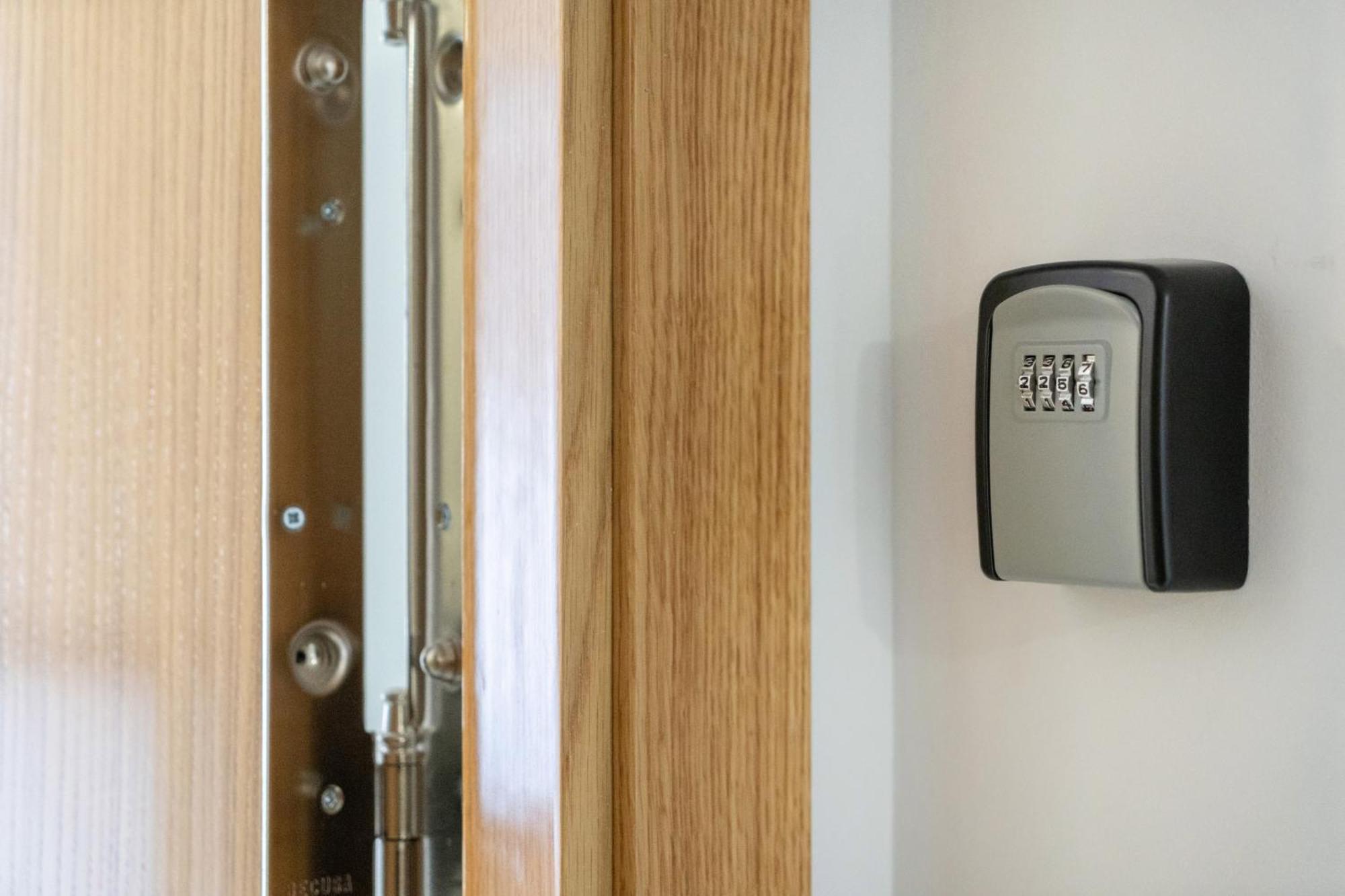 Madrid Riverside Studios Con Parking Incluido Alquiler Temporal Экстерьер фото